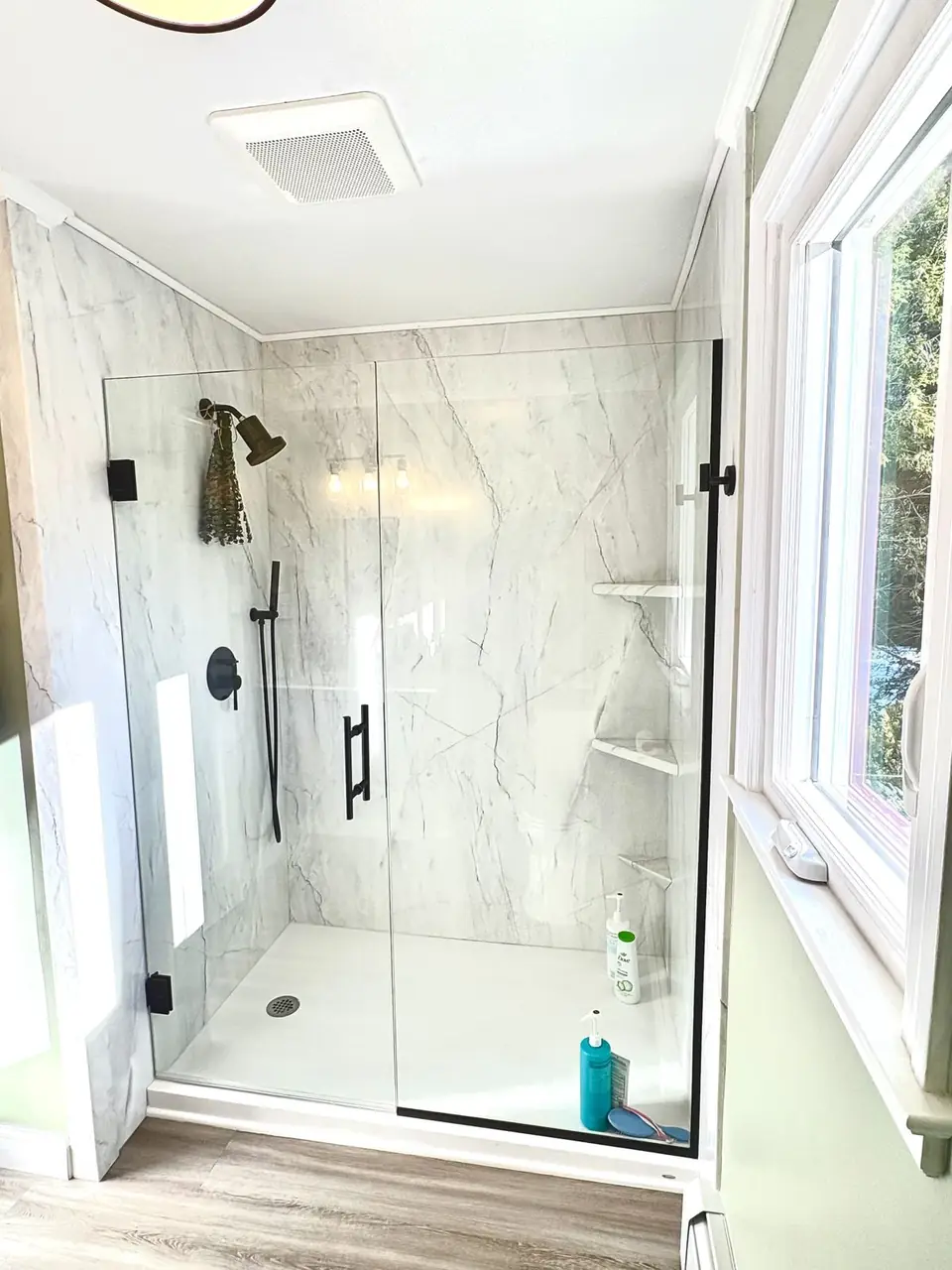 Walk-in glass shower